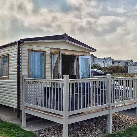 Sycamores 15 * Reighton